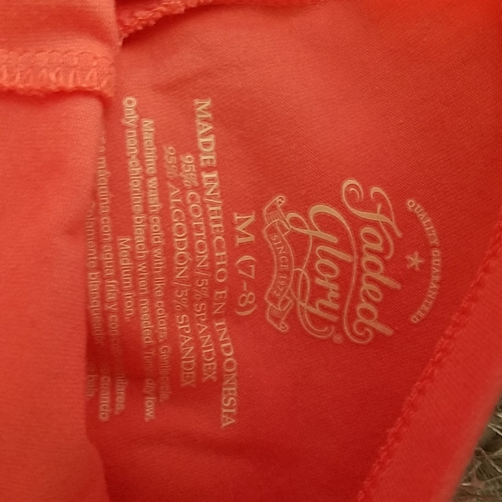 Capris - Picture 4 of 4